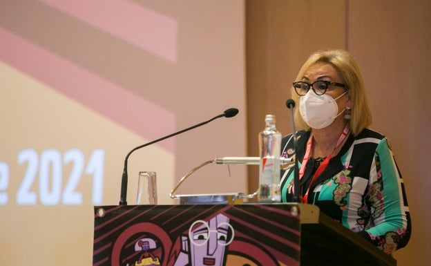 Carmen Fuster pone a Gandia como ejemplo de inversión educativa en el congreso de CC.OO.