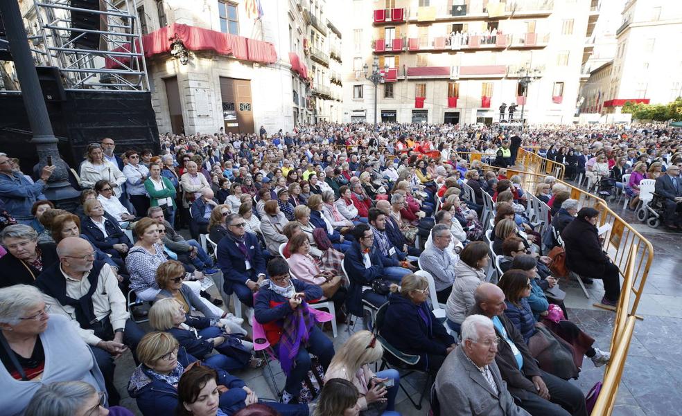 La Policía cerrará la plaza de la Virgen de Valencia este sábado a las 17.30 horas