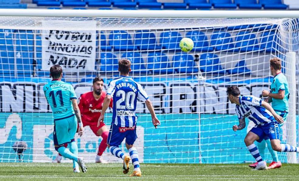 Vídeo | El golazo de Morales (1-1) en el Alavés-Levante