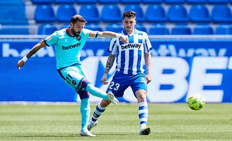 Vídeo: Gol de Morales (1-2) en el Alavés-Levante