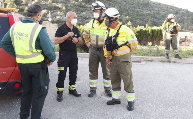 Emergencias da por controlado el incendio de vegetación declarado en Alcalalí