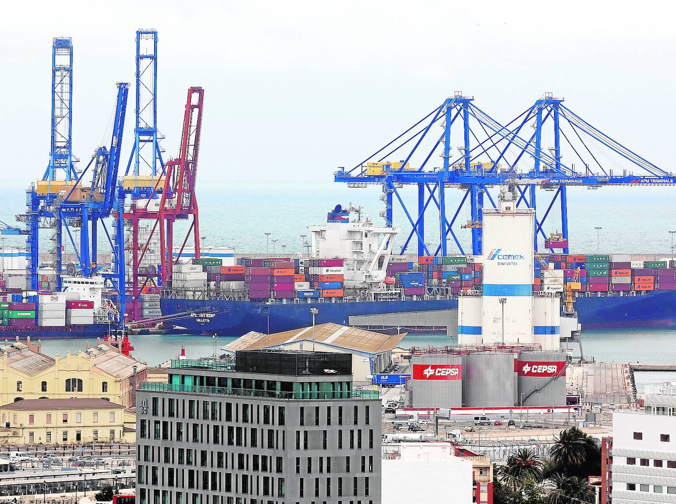 La Comisión Europea muestra su apoyo al puerto y la conexión con el corredor