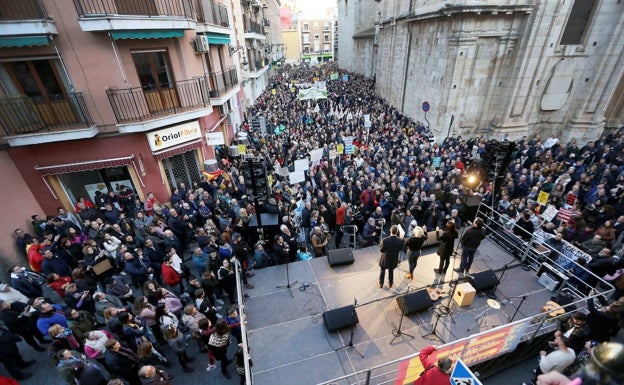 Indignación en zonas castellanohablantes por el aumento del valenciano en las aulas