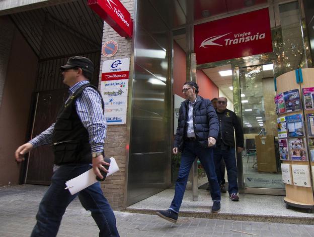 La UCO vincula a Transvia con el pago de encuestas a cambio de entrar en el negocio de las eólicas