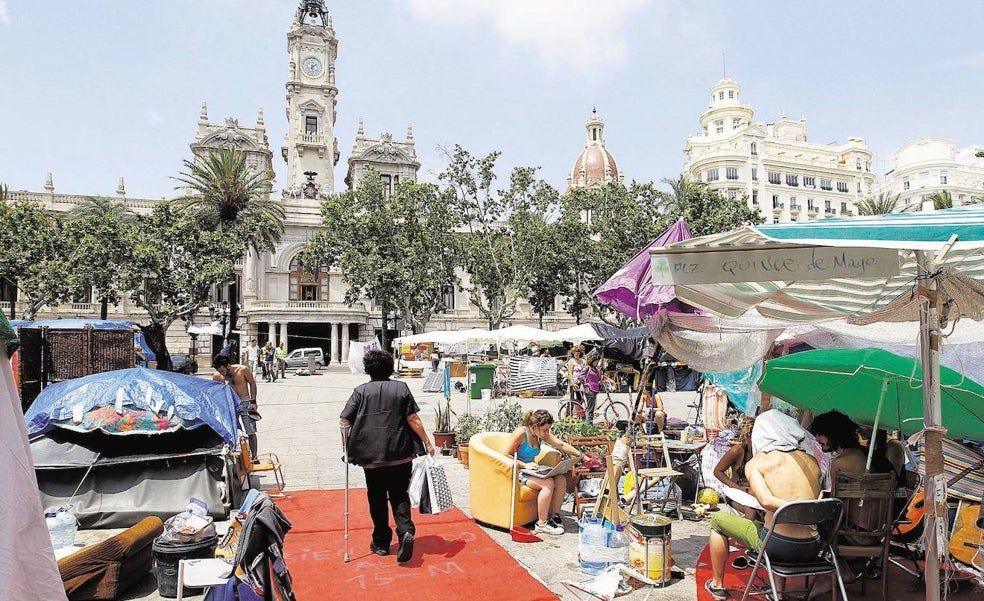 El monolito del 15-M incluirá movimientos sociales pero sigue sin el aval del PSPV