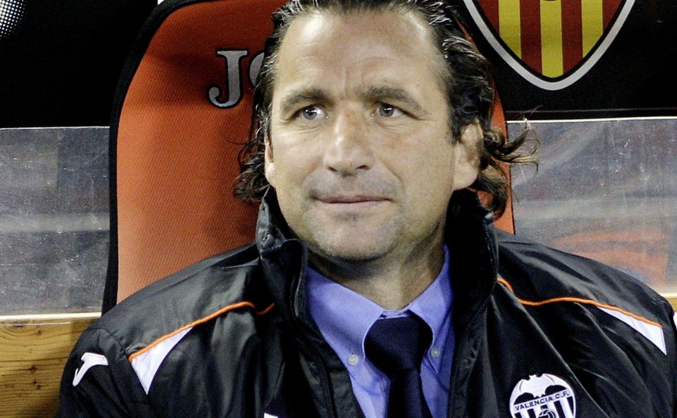 Juan Antonio Pizzi, ahora, el 'lagarto' de Santander