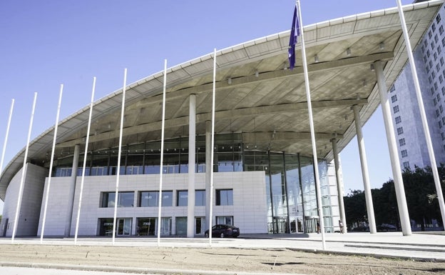 El Palacio de Congresos de Valencia envejece mal