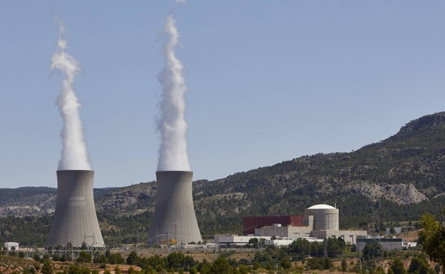 La Comunitat debe triplicar la producción de energías renovables para prescindir de la nuclear