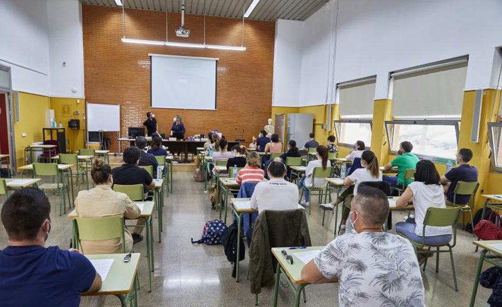 «Ha sido difícil prepararse las oposiciones este año»