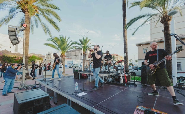 Cultura als barris lleva al Grau de Gandia los conciertos de Invers y Fukushima