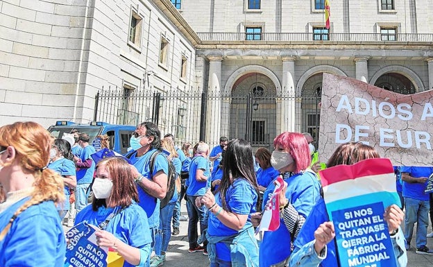 Mazón tilda de «desprecio» que la ministra no recibiera a los regantes