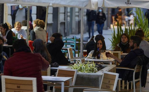 La hostelería propone al Consell un certificado de ventilación para acelerar la desescalada del sector