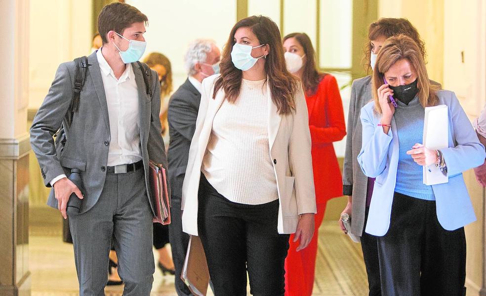 El PSPV logra con la oposición la retirada del monolito de Ribó