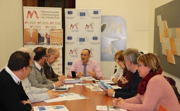 La Comisión Europea encarga a Quart y Silla formar a Macedonia en políticas de Juventud y Empleo