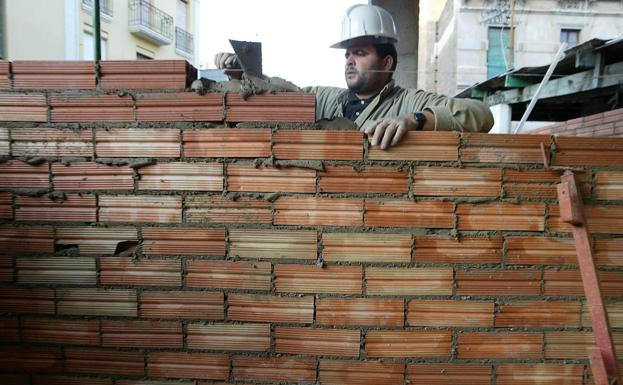 Se mantienen las ayudas especiales a los autónomos hasta después del verano con una importante novedad