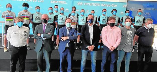Hyundai Koryo Car presentó su equipo ciclista con el apoyo de Hyundai España