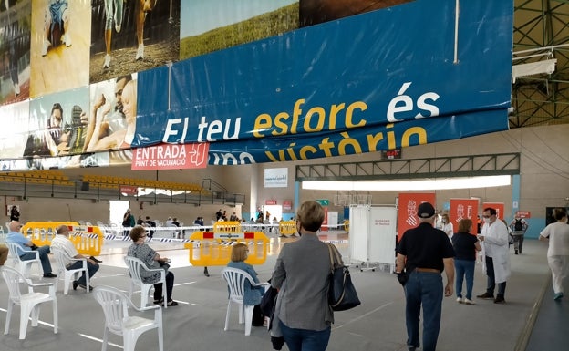 Sollana denuncia que 50 vecinos de más de 60 años se han quedado sin vacuna