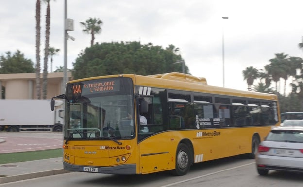 El autobús lanzadera Parc Tecnològic y L'Andana evita más de 8.000 desplazamientos de vehículos en seis meses