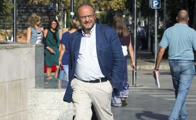 Rafa Rubio pide volver a su plaza de funcionario en el Ayuntamiento de Valencia