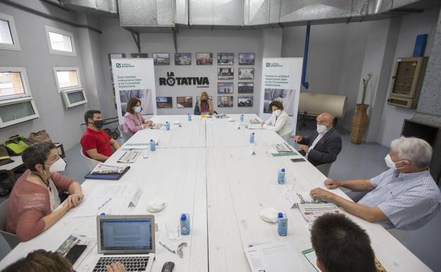 «Lo fundamental es sentirse joven, estar activo, reírse y, en definitiva, vivir»