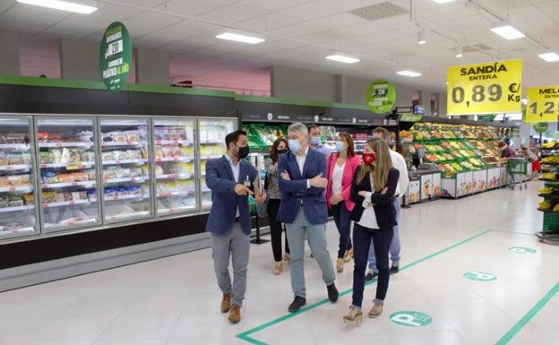 Mercadona abre en Oliva una tienda que consume un 40% menos de energía y emplea a 45 personas