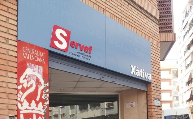 Baja el paro en mayo en La Costera y la Vall y se incrementa levemente en la Canal