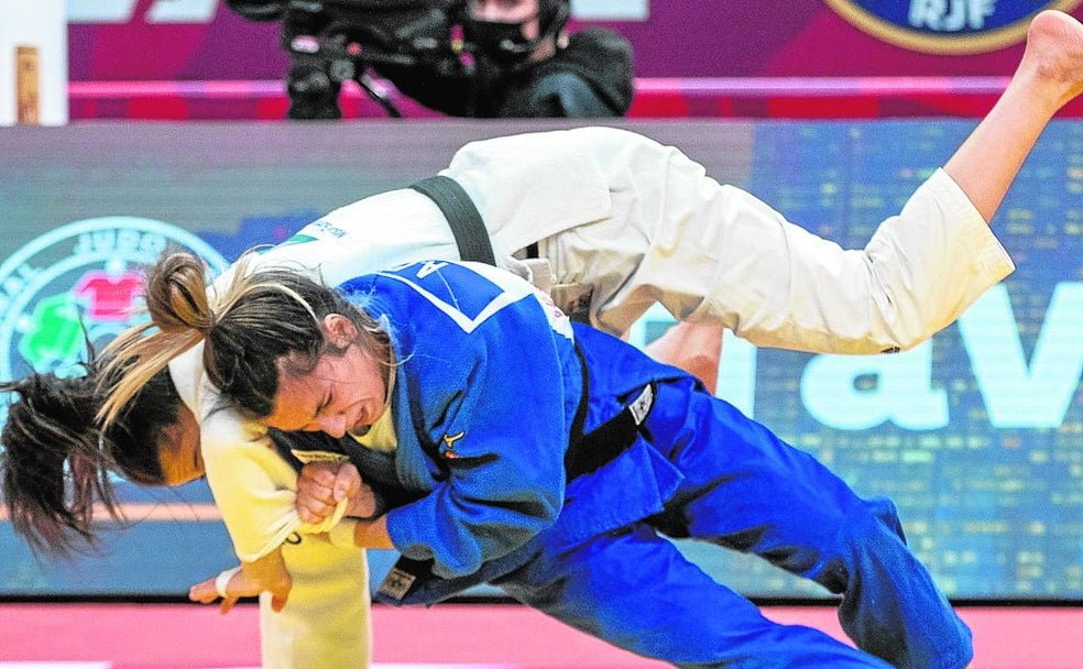 Por la madre que prefirió el tatami al tapiz