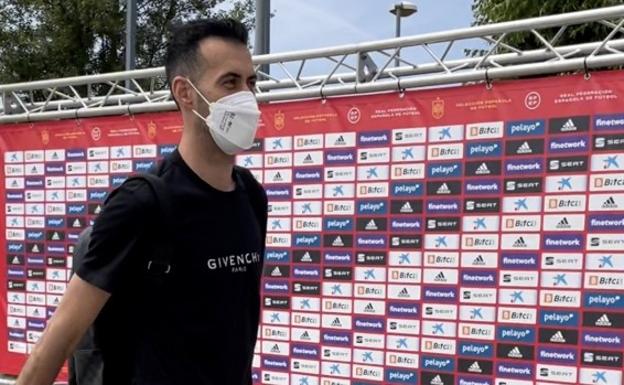 Alarma en la selección tras el positivo de Busquets por covid-19