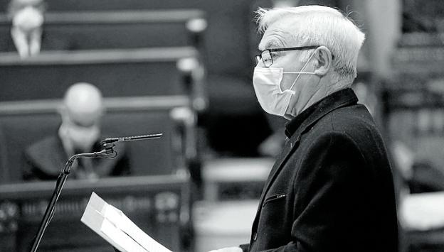 Menos inversiones, más impuestos