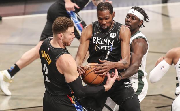 Durant se luce y pone el 2-0 de los Nets sobre Milwaukee