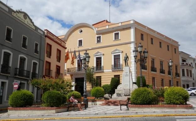 Ultimátum a Oliva ante la huelga de recogida de basura