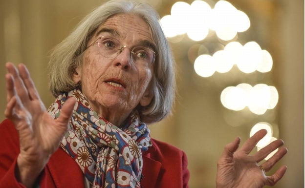 Donna Leon: «Los mafiosos son hoy empresarios respetados y muy poderosos»