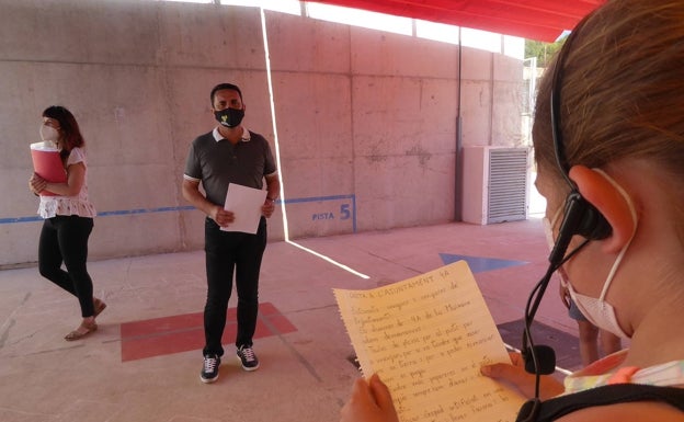 Los alumnos del colegio Muixara de La Nucia piden un rocódromo y merenderos