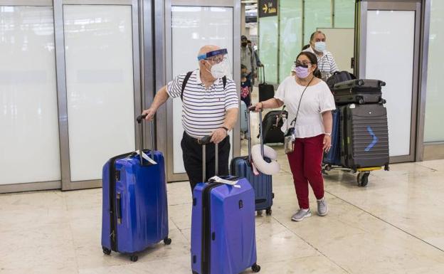 La OMS alerta de riesgo de rebrote en Europa y pide evitar los viajes al extranjero