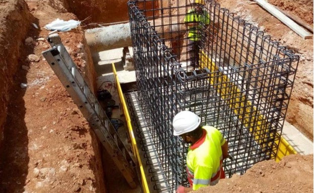 La Emshi instala en Albal una toma de emergencia de agua para asegurar el suministro