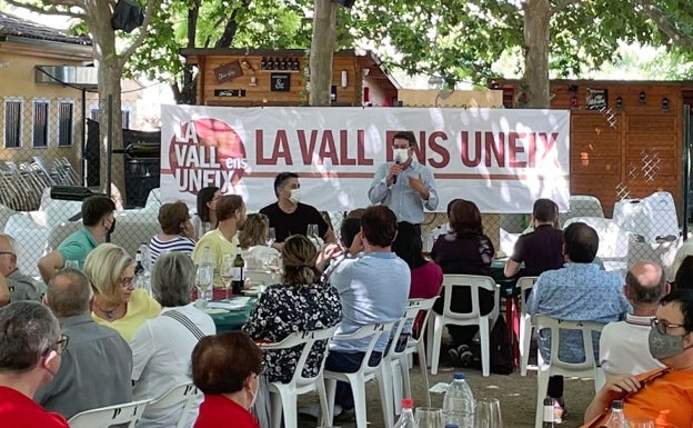 Jorge Rodríguez pone a la Vall Ens Uneix como «ejemplo de gobierno y oposición»