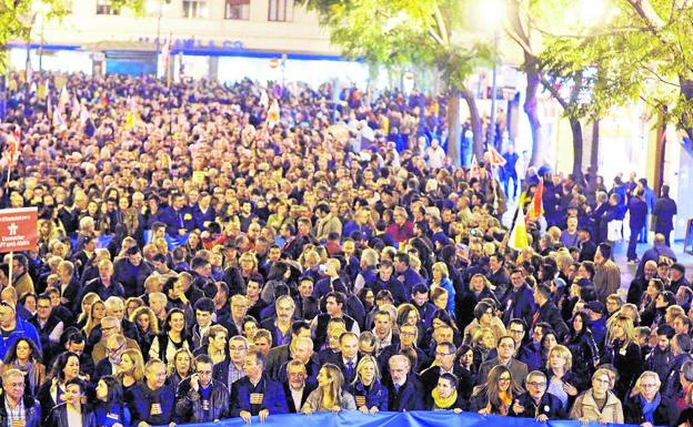 La patronal ya plantea volver a manifestarse por la financiación