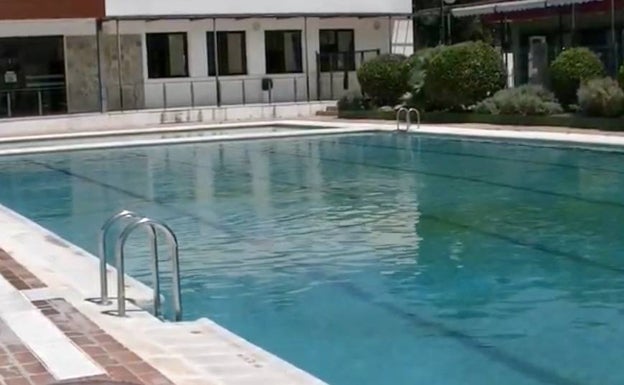 La piscina de l'Eliana abre con entrada anticipada y aforo limitado