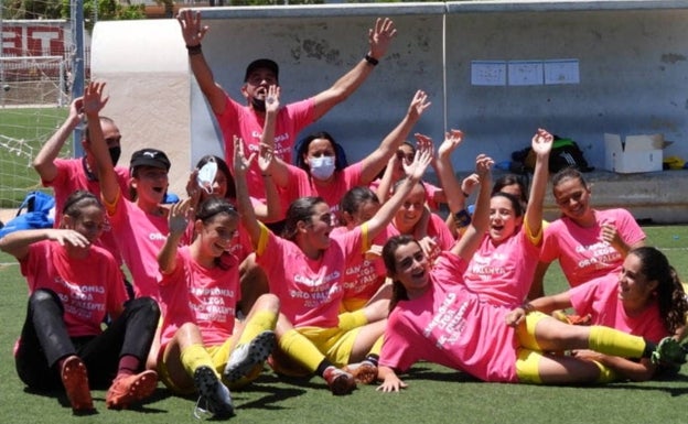 El FB Dénia femenino se proclama campeón del Grupo 6 de la liga Cadete-Infantil Valenta