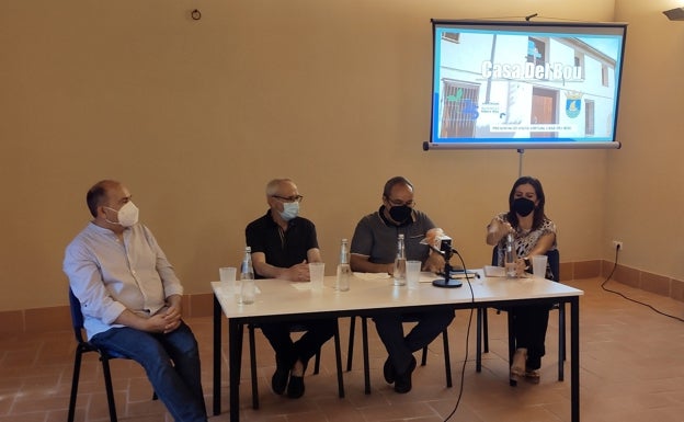 4.800 fotos para conocer la Casa del Bou de Albalat