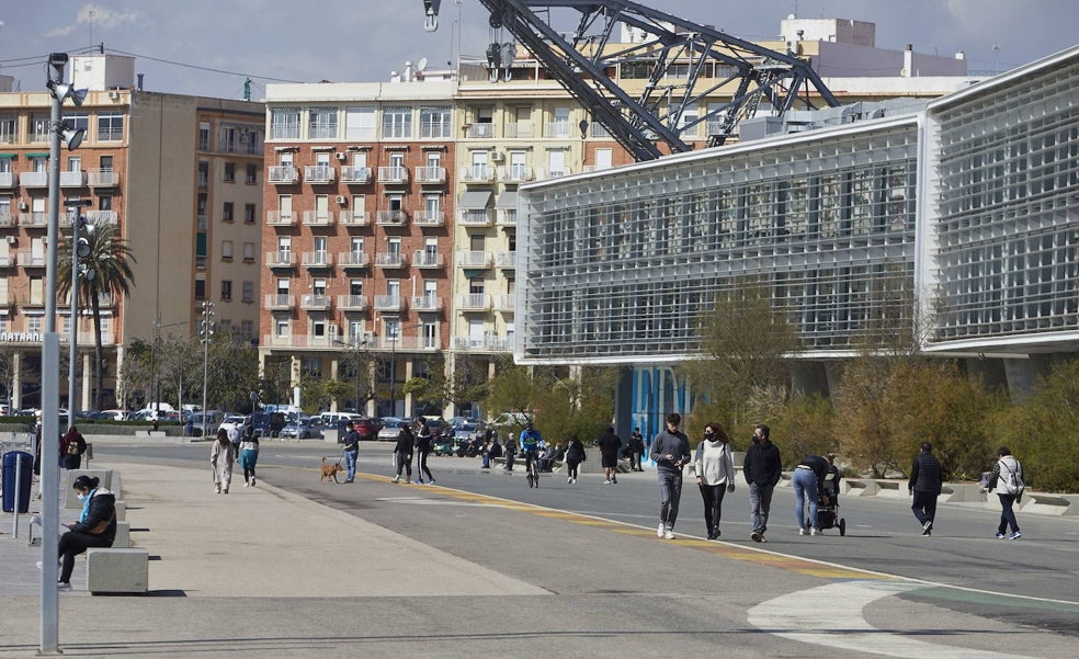 Las empresas critican la «parálisis» de la Marina en la gestión y licencias