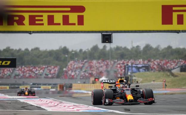 Sainz y Alonso, en la zona noble para la carrera de Francia