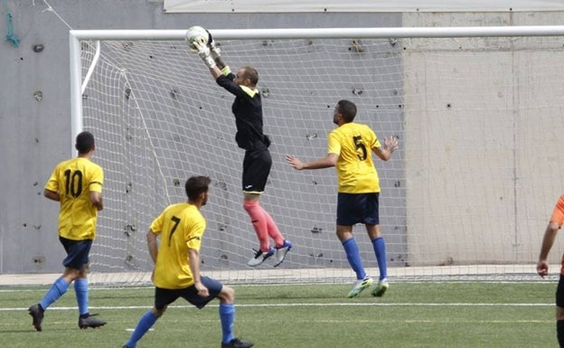 El CF Benitachell asciende a Primera Regional tras el empate en Orba