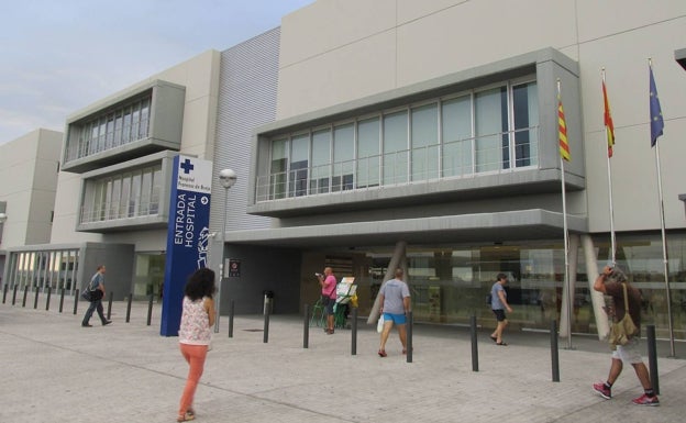 La joven que cayó desde la barandilla de una discoteca en Gandia, en estado crítico