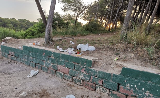 Botellón de San Juan en la Devesa