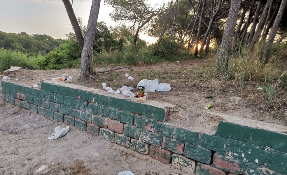 Botellón de San Juan en la Devesa