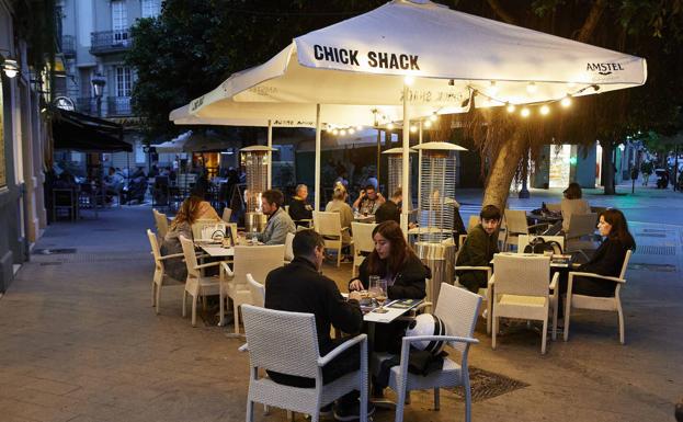 «La ZAS en Ruzafa no es la solución, criminaliza a la hostelería»