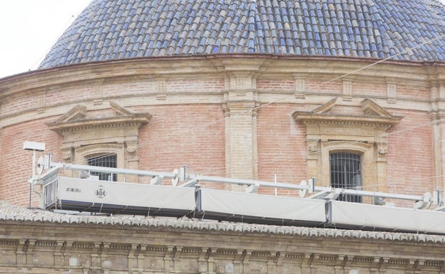 El Ayuntamiento no garantiza que el toldo se pueda desplegar para la Ofrenda