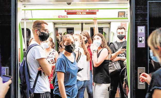 Aviso importante sobre el uso de la mascarilla en Metrovalencia y TRAM