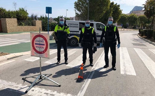 La Policía Local de Calp recibe 110 llamadas por molestias de fiestas